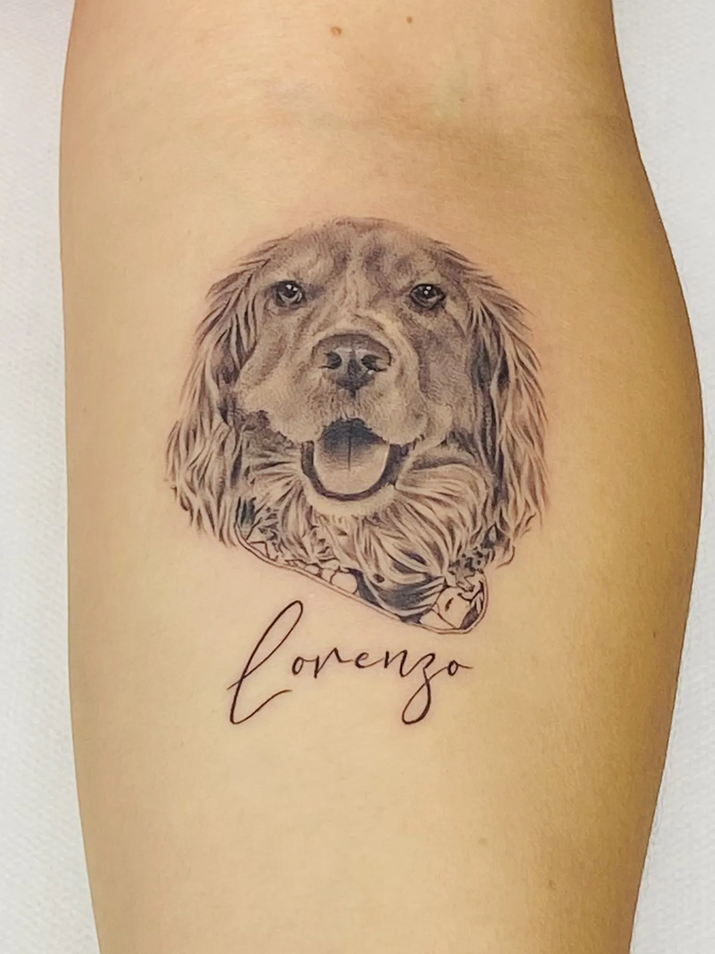 Tatuaje microrrealismo en antebrazo